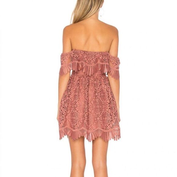 Lovers & Friends | Dream Vacay lace dress in Mauve - Picture 4 of 15